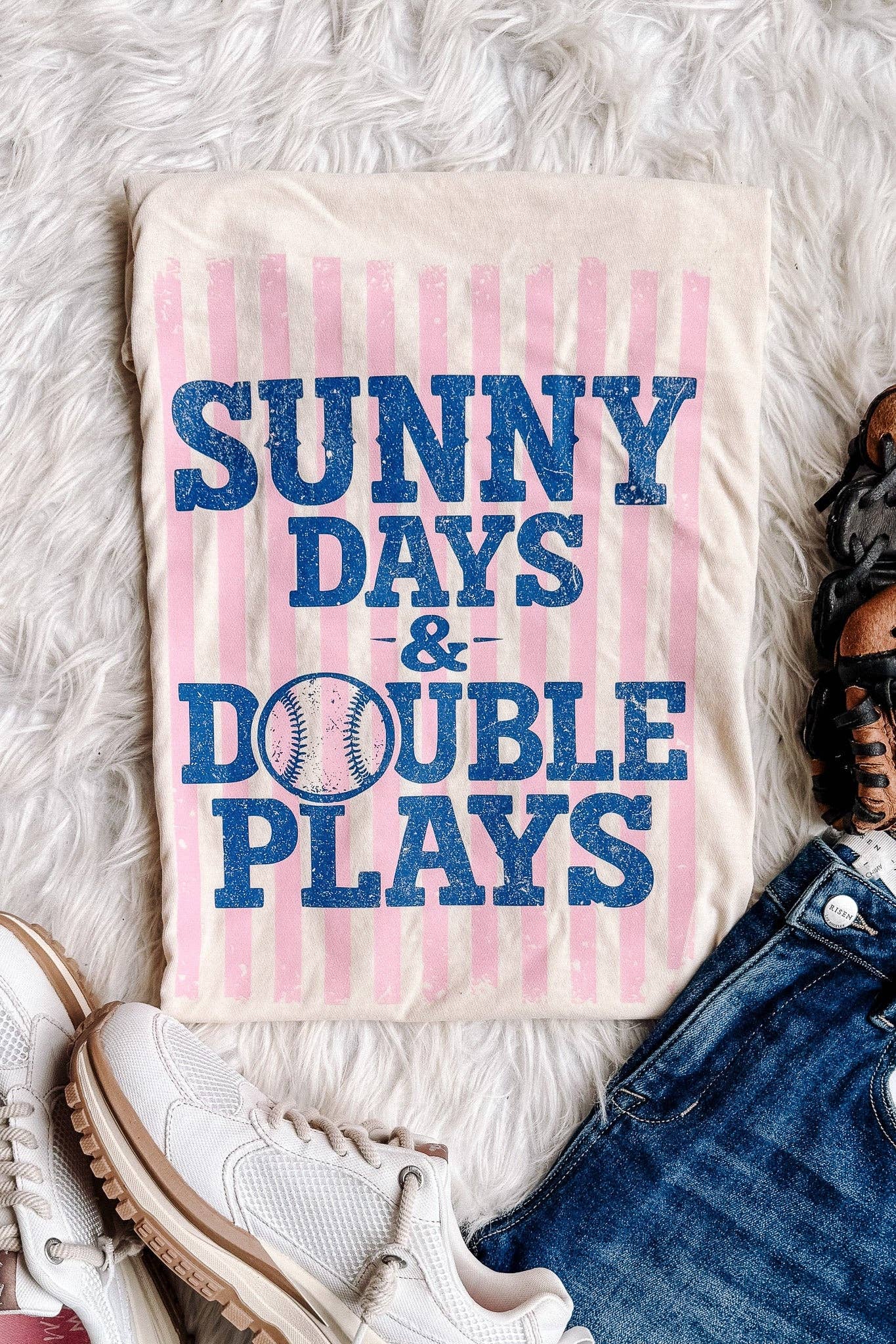 Sunny Days & Double Plays ivory baseball t-shirt styled with denim and white sneakers