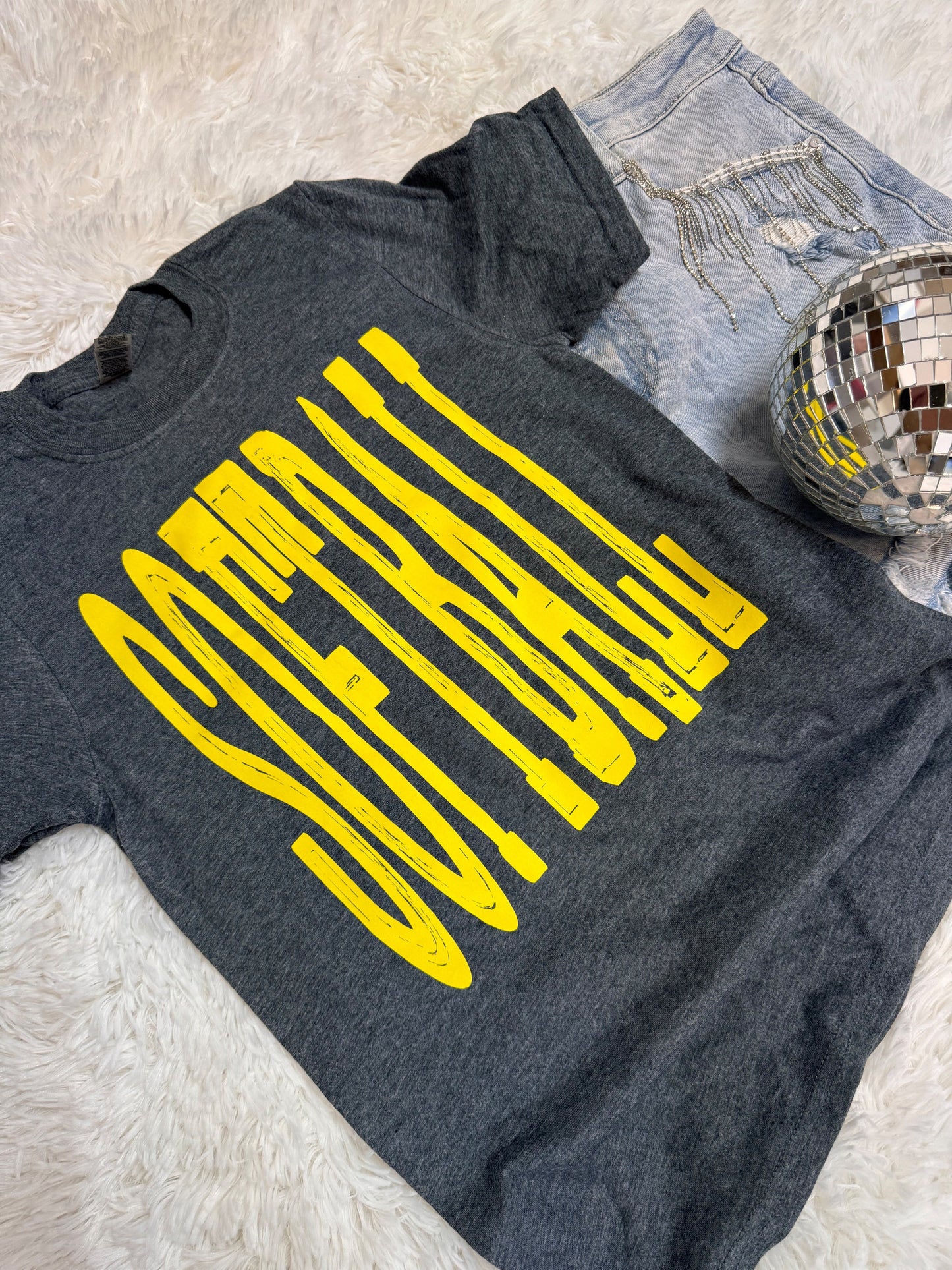Softball Gildan Graphic Tee