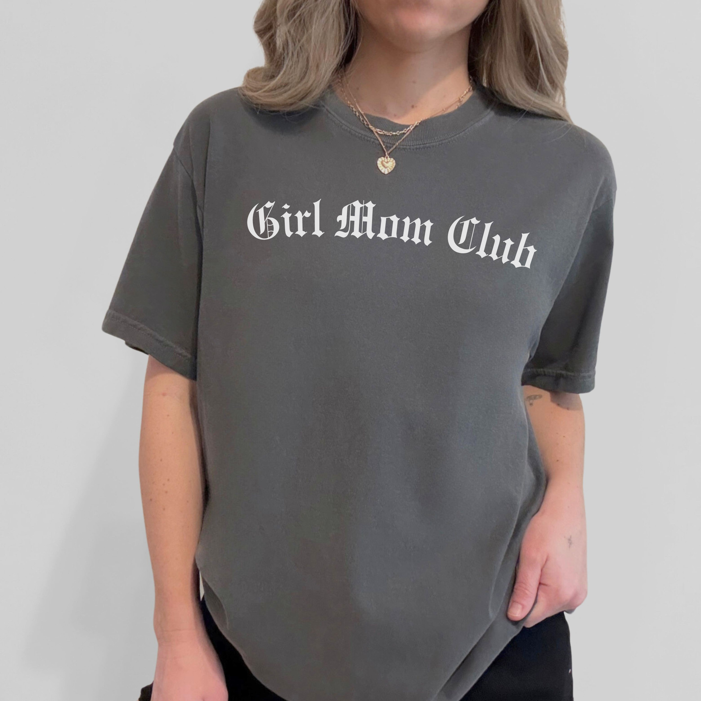 Girl Mom Club -- Graphic Tee